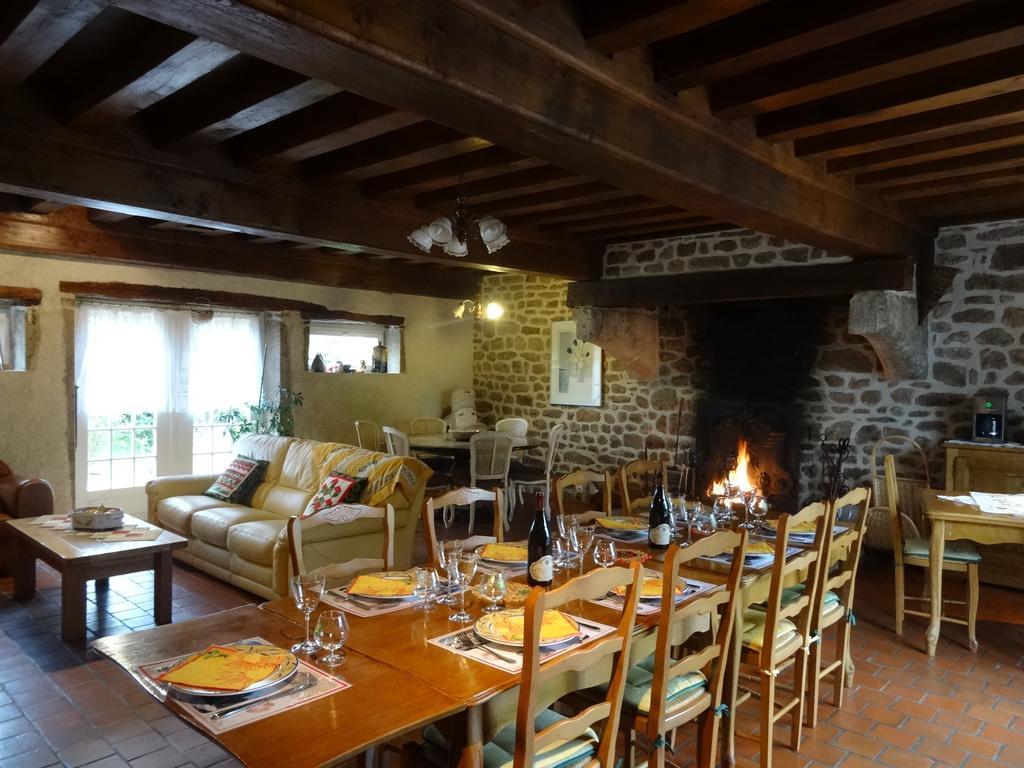 La Clef Des Champs Bed and Breakfast La Roche-en-Brenil Exterior foto