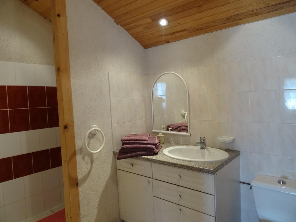 La Clef Des Champs Bed and Breakfast La Roche-en-Brenil Habitación foto